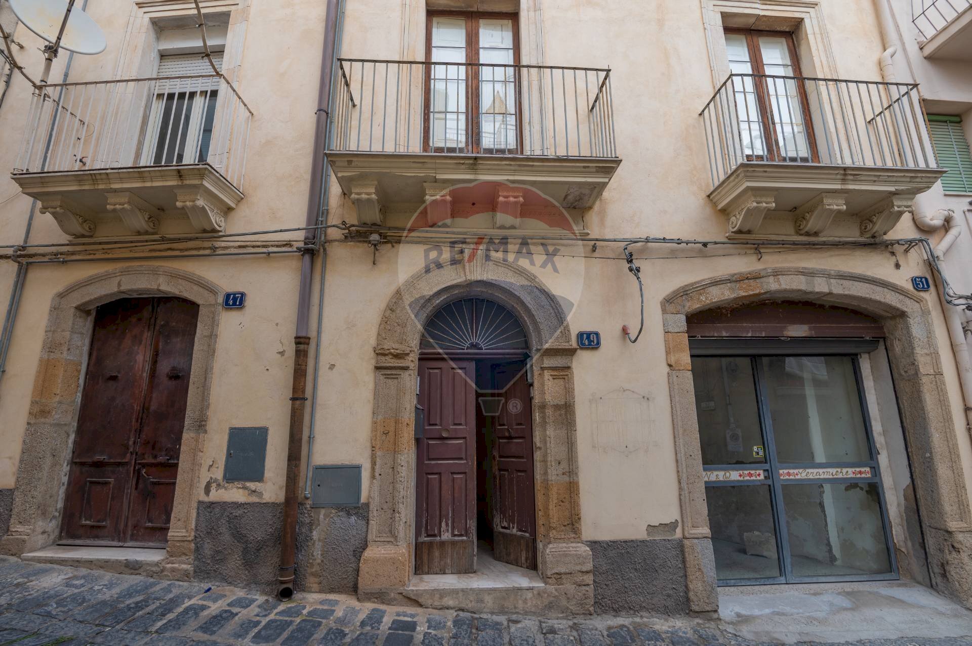 Edificio all\'aperto - Laboratorio via stella
 
51, Caltagirone - foto 2