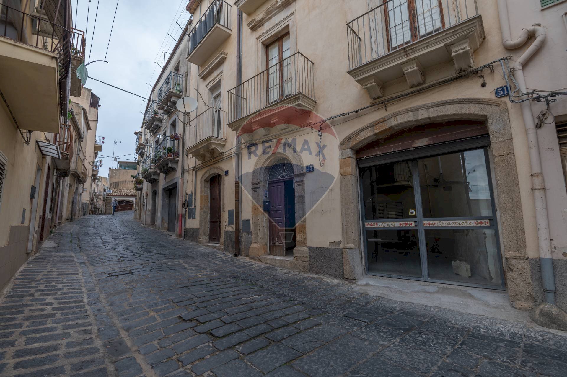 Edificio all\'aperto - Laboratorio via stella
 
51, Caltagirone - foto 3