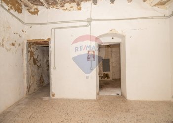 Stanza vuota - Laboratorio via stella
 
51, Caltagirone - foto 7