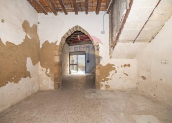 Stanza vuota - Laboratorio via stella
 
51, Caltagirone - foto 11