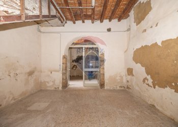 Stanza vuota - Laboratorio via stella
 
51, Caltagirone - foto 15