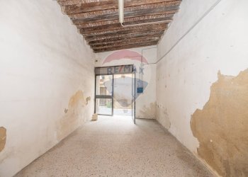 Stanza vuota - Laboratorio via stella
 
51, Caltagirone - foto 9