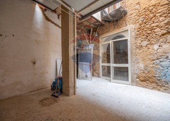 Stanza vuota - Laboratorio via stella
 
51, Caltagirone - foto 14