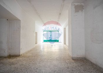 Stanza vuota - Shop Via Marchese di San Giuliano
 
61, Acireale - photo 11