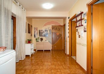 Hall / corridoio - Bilocale Via Carico
 
117, Acireale - foto 3