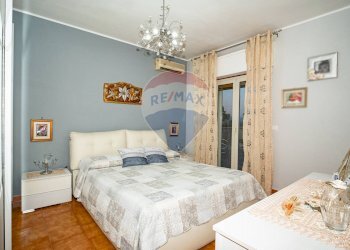 Camera / camera da letto - Bilocale Via Carico
 
117, Acireale - foto 4