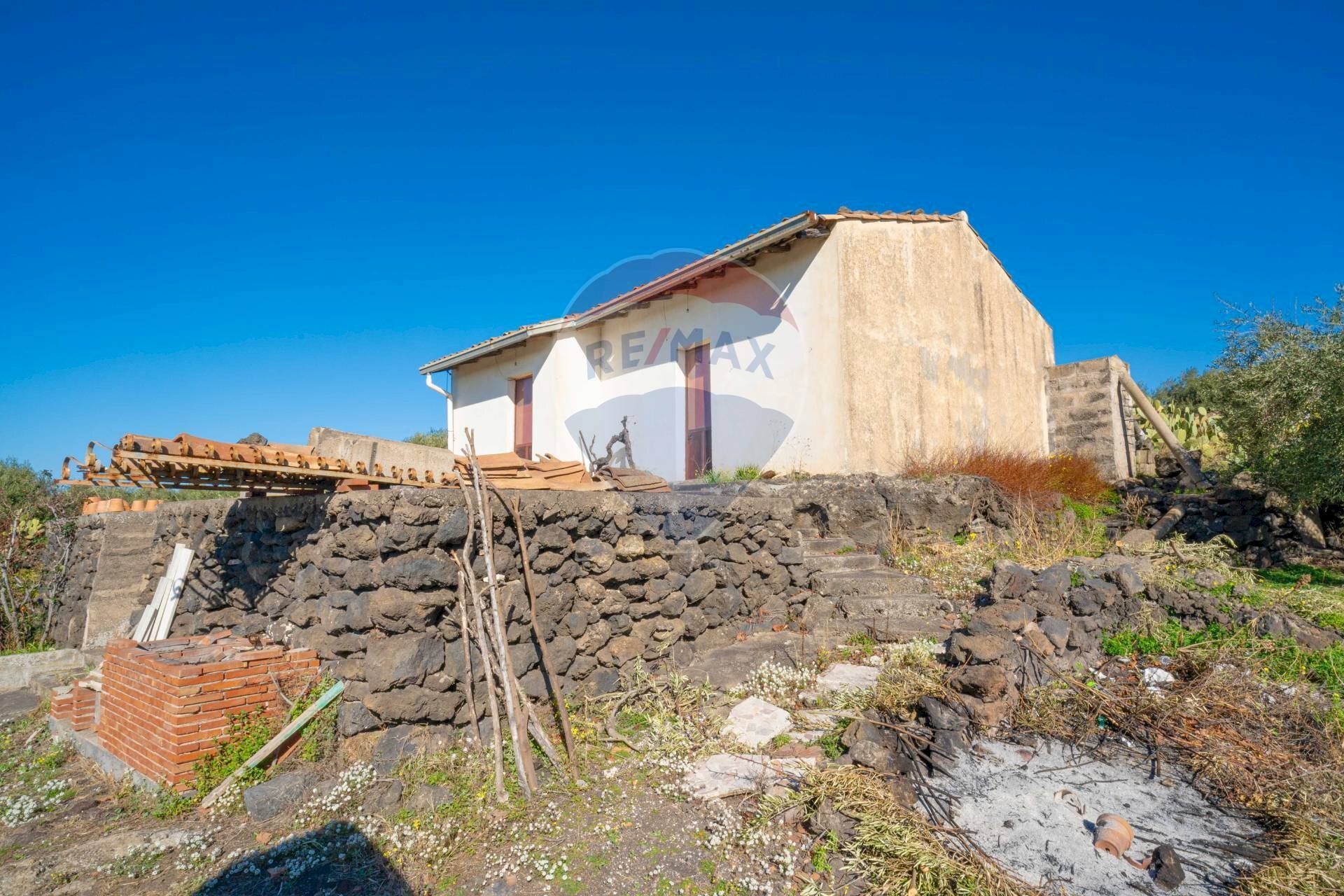 Casa all\'aperto - Terreno agricolo Via Rocca Lupa, Paterno - foto 1