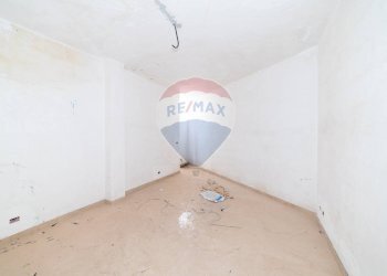 Stanza vuota - Appartamento Via Tucidite
 
109, Adrano - foto 9