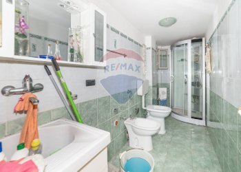 Bagno - Villa Via Galileo Galilei
 
19, Adrano - foto 10