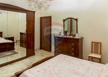 Camera / camera da letto - Quadrilocale Via Cirene
 
17, Lentini - foto 8