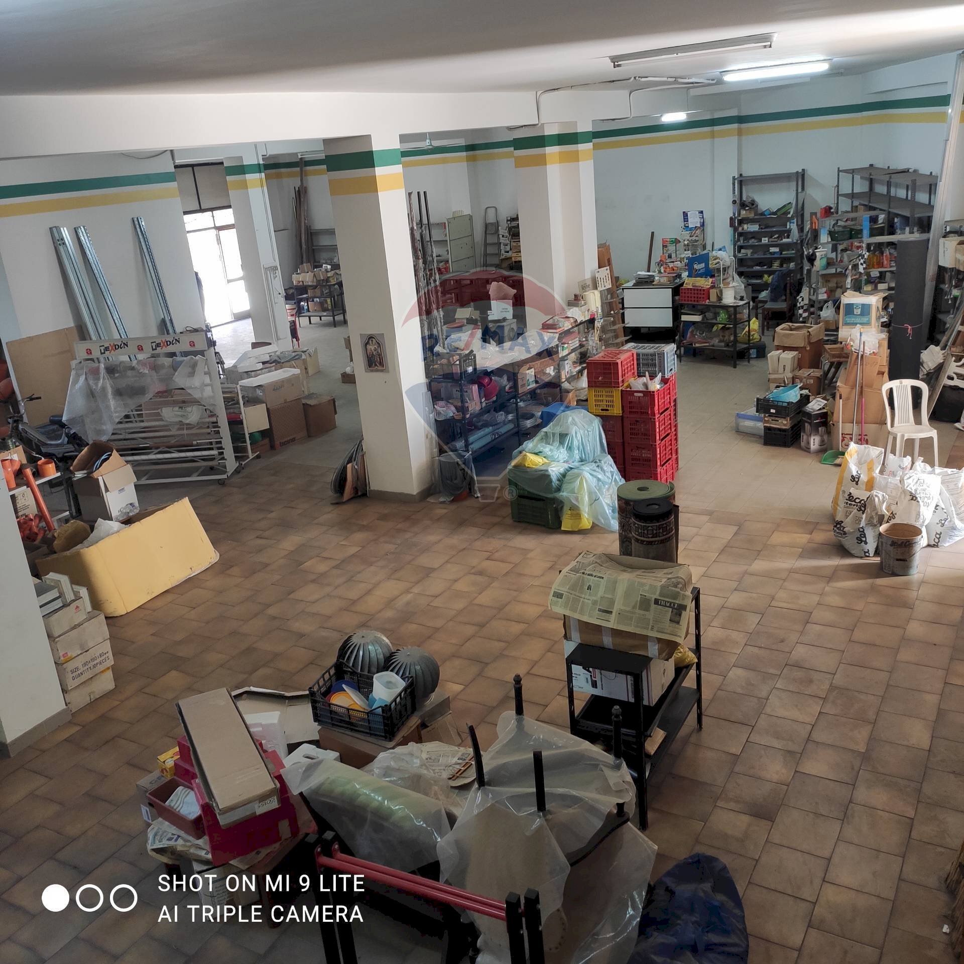 Dispensa di stoccaggio - Commercial Premises Via francesco Baracca
 
5-7, Paterno - photo 3