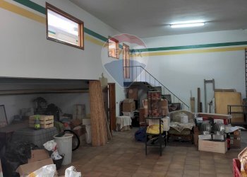 Soggiorno - Locale Commerciale Via francesco Baracca
 
5-7, Paterno - foto 8