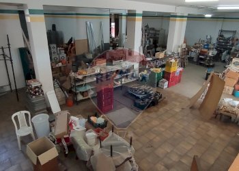 Dispensa di stoccaggio - Locale Commerciale Via francesco Baracca
 
5-7, Paterno - foto 9