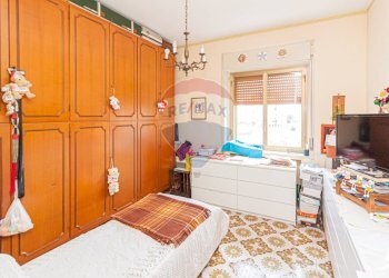 Camera / camera da letto - Quadrilocale Via Sebastiano Catania
 
316, Catania - foto 13