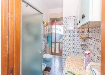 Bagno - Quadrilocale Via Sebastiano Catania
 
316, Catania - foto 16