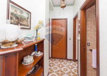 Hall / corridoio - Quadrilocale Via Sebastiano Catania
 
316, Catania - foto 22