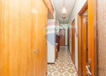 Hall / corridoio - Quadrilocale Via Sebastiano Catania
 
316, Catania - foto 24