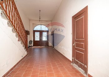 Hall / corridoio - Casa semi indipendente Via Garibaldi
 
361, Zafferana Etnea - foto 4