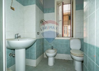 Bagno - Casa semi indipendente Via Garibaldi
 
361, Zafferana Etnea - foto 11