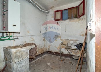 Stanza vuota - Casa semi indipendente Via Garibaldi
 
361, Zafferana Etnea - foto 13