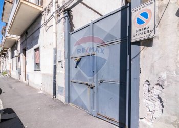 Edificio all\'aperto - Casa semi indipendente Via Palermo
 
208, Catania - foto 20