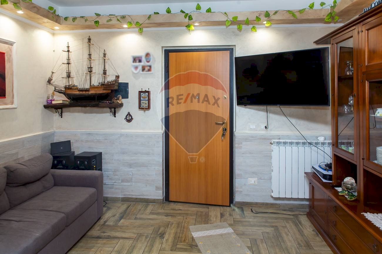 Soggiorno - Trilocale Via Fondannone
 
22, Santa Venerina - foto 2