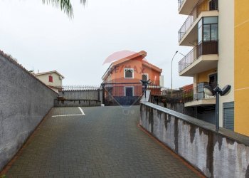 Edificio all\'aperto - Trilocale Via Fondannone
 
22, Santa Venerina - foto 16