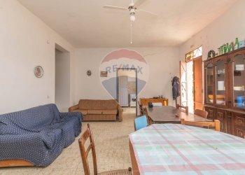 Sala da pranzo - Casa indipendente Contrada Piano Chiesa / Sp13
 
snc, Caltagirone - foto 31