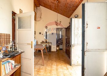 Hall / corridoio - Villa Via Vacchera
 
12, Pedara - foto 4