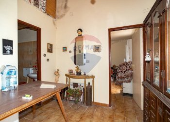 Hall / corridoio - Villa Via Vacchera
 
12, Pedara - foto 5