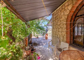 Terrazza - Villa C.da Cozzo Telegrafo / SP57 per Brucoli
 
snc, Augusta - foto 1