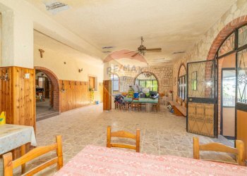 Sala da pranzo - Villa C.da Cozzo Telegrafo / SP57 per Brucoli
 
snc, Augusta - foto 8