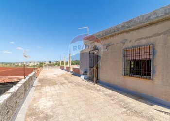 Terrazza - Villa C.da Cozzo Telegrafo / SP57 per Brucoli
 
snc, Augusta - foto 32