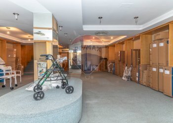 Palestra - Locale Commerciale Via Santa Maria di Gesù
 
76-86, Caltagirone - foto 29