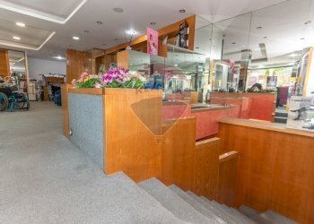 Ricezione / Lobby - Locale Commerciale Via Santa Maria di Gesù
 
76-86, Caltagirone - foto 35