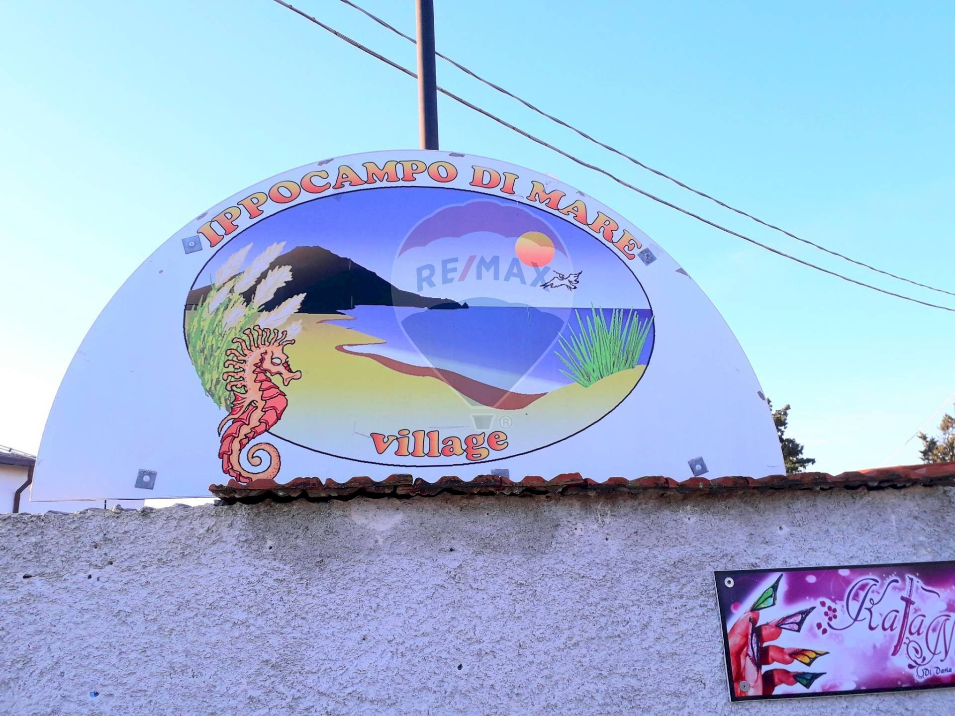 Edificio all\'aperto - Residence Via Campanula
 
snc, Catania - foto 2