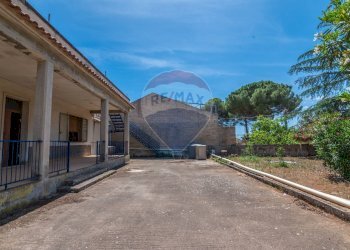 Terrazza - Villa C/da Valverde - Via Luigi Enaudi, Grammichele - foto 5