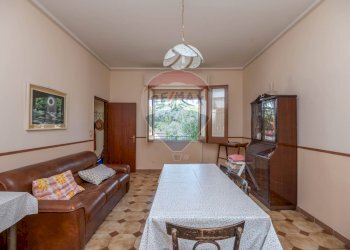 Soggiorno - Villa C/da Valverde - Via Luigi Enaudi, Grammichele - foto 9