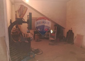 Hall / corridoio - Casa indipendente VIA TIMPANARO
 
2, Paterno - foto 3