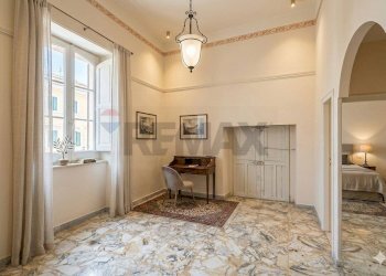 Hall / corridoio - Casa indipendente Via Fratelli Giuffrida Lo Jacono
 
28, Catania - foto 15