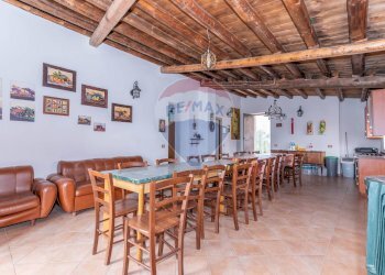 Sala da pranzo - Villa Contrada Fontana Pietra
 
snc, Caltagirone - foto 27