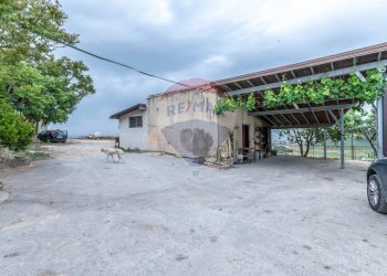 Casa all\'aperto - Villa Contrada Fontana Pietra
 
snc, Caltagirone - foto 66