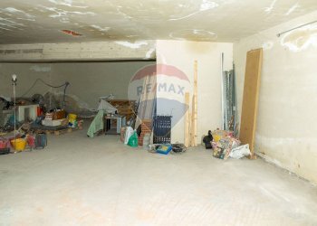 Parcheggio - Box Via Santa Caterina
 
42, San Pietro Clarenza - foto 9