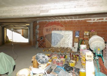 Soggiorno - Box Via Santa Caterina
 
42, San Pietro Clarenza - foto 13
