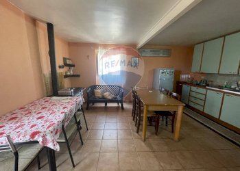 Sala da pranzo - Apartment via garibaldi
 
17, Francofonte - photo 10