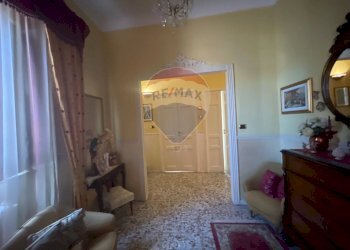 Hall / corridoio - Apartment via garibaldi
 
17, Francofonte - photo 34