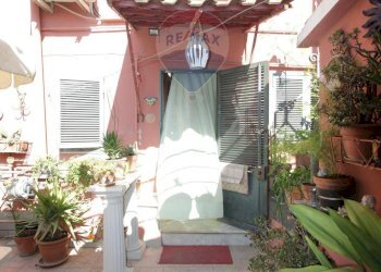 Casa all\'aperto - Casa indipendente Piazza Chiesa Madre
 
5, Catania - foto 1