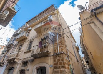 Edificio all\'aperto - Quadrilocale Via Santo Stefano
 
102, Caltagirone - foto 16