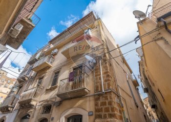 Edificio all\'aperto - Quadrilocale Via Santo Stefano
 
102, Caltagirone - foto 18