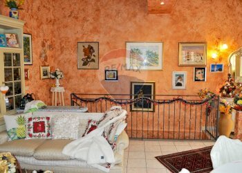 Soggiorno - Quadrilocale Via del rotolo
 
6, Catania - foto 14